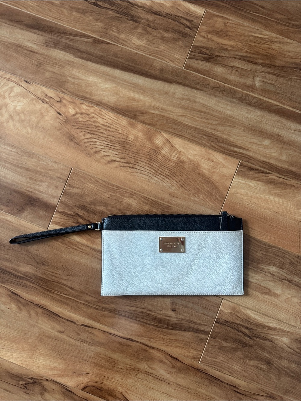 Michael Kors Clutch